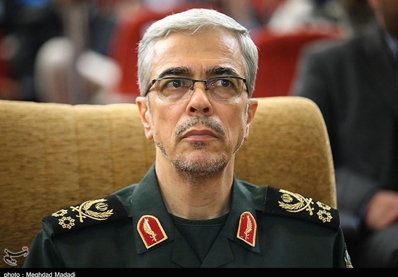 اللواء محمد باقري يؤكد ضرورة ملاحقة الإرهابيين وتحرير حرس الحدود الإيرانيين