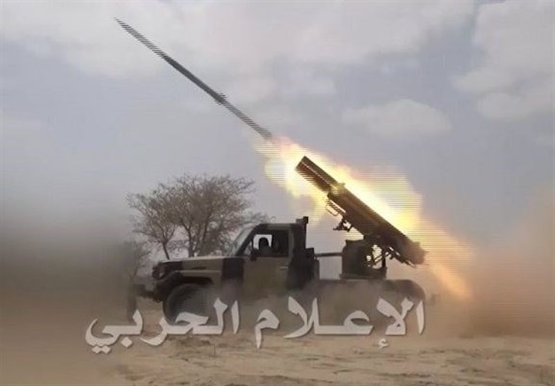 مدفعية الجيش اليمني واللجان الشعبية تدك تجمعات للجنود السعوديين في جيزان