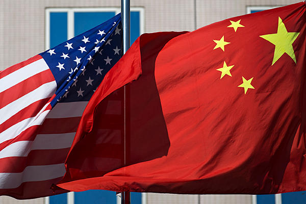 الخلاف الامريكي الصيني يرخي بظلاله على القمة الإقتصادية الآسيوية