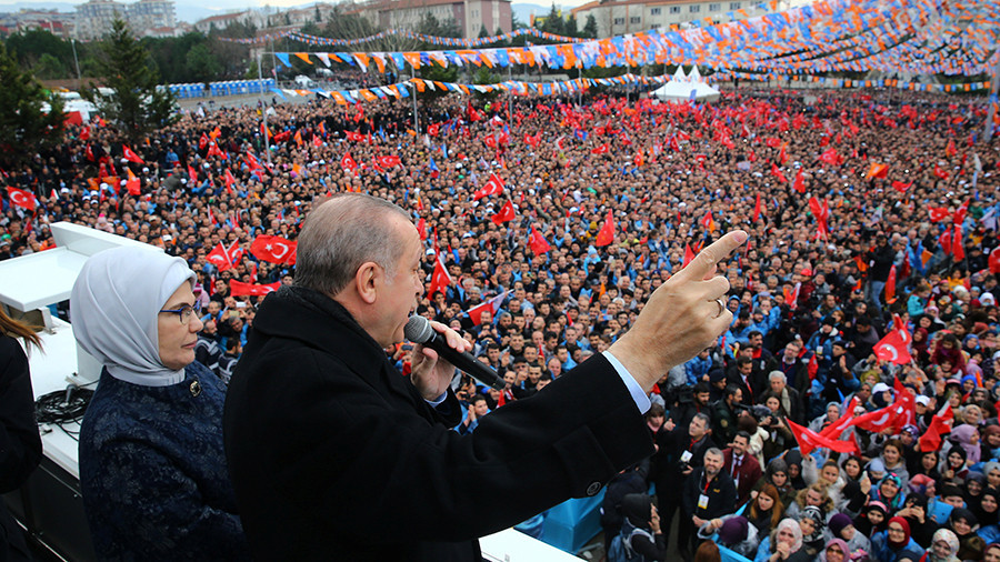 Turkish President Erdogan Blames US, Allies for Arming Kurds