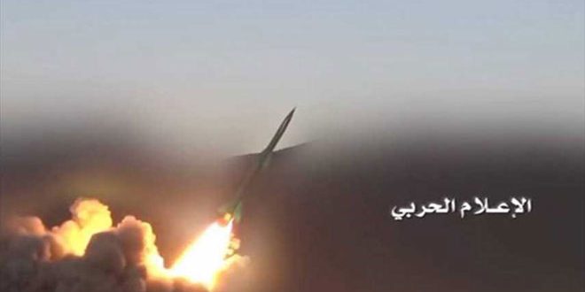 القوات اليمنية تدك نجران بصاروخ باليستي جديد