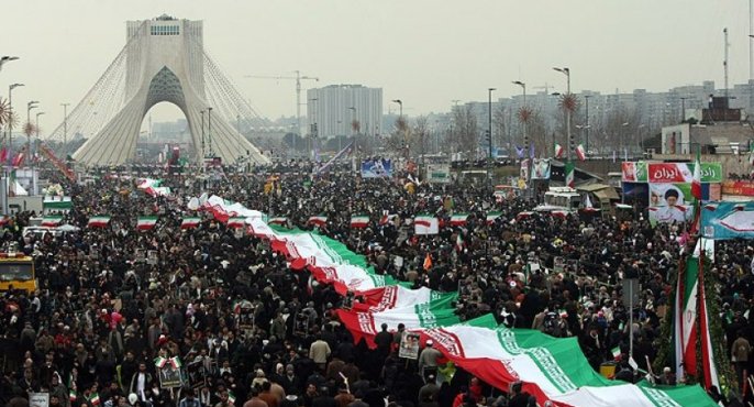 Millones de iraníes marchan para celebrar aniversario de victoria de Revolución Islámica