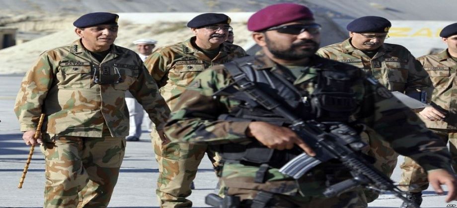 ميدل إيست آي: قوات باكستانية تؤمن حراسة خاصة للأمير محمد بن سلمان