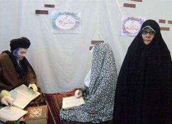 موفدة "بي بي سي" إلى إيران تكشف حقائق مروّعة بعد لقائها بأمهات عشرات الشهداء