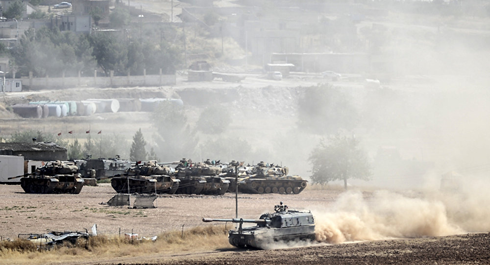 تركيا تبني قاعدة عسكرية جديدة قرب الحدود العراقية