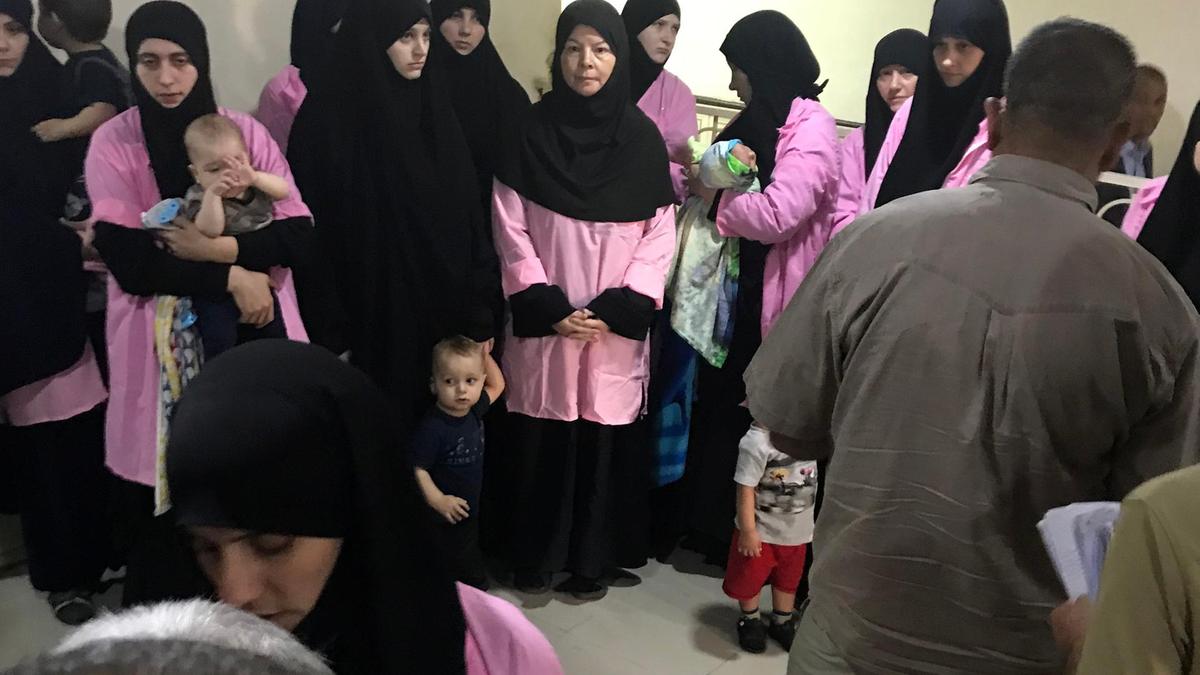 29 Russian, Azerbaijani, Tajik Women Sentenced to Life for ISIS Links