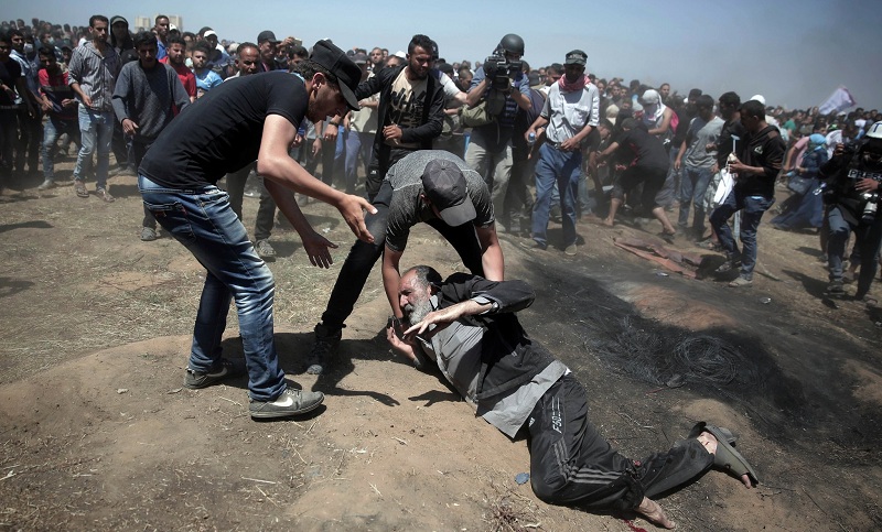 World Reacts against Israeli Regime Killing of 61 Palestinians, Injuring 2,700