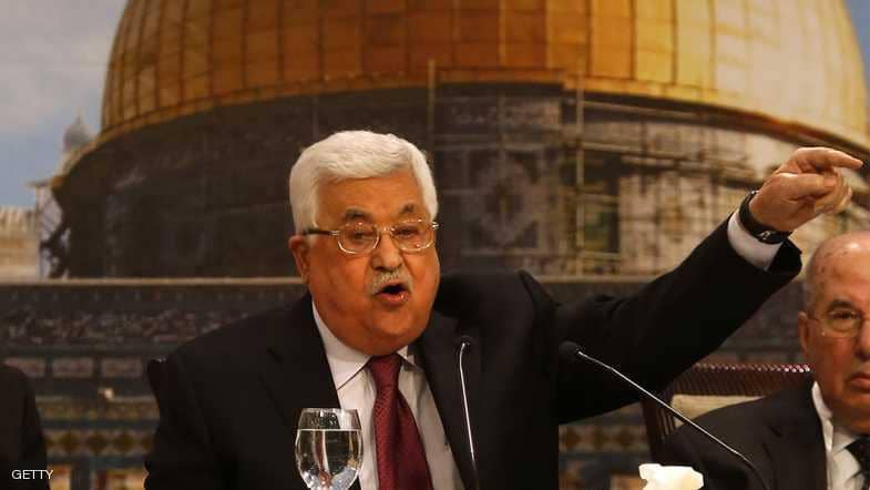 عباس نحو خطوات تصعيدية في وجه الأمريكيين والإسرائيليين