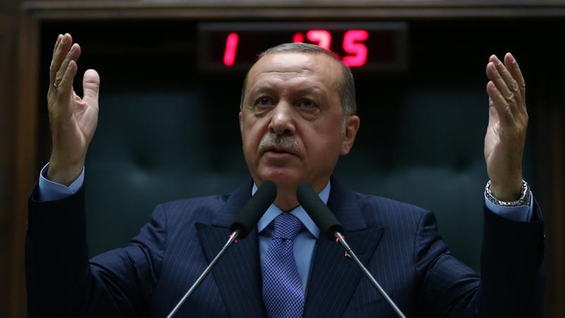 Turkish President Likens Signatories of Anti-Islam French Manifesto to ISIS Members