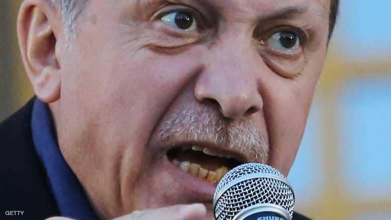 أردوغان يهدّد رئيس الوزراء النمساوي إثر إغلاقه 7 مساجد للمسلمين
