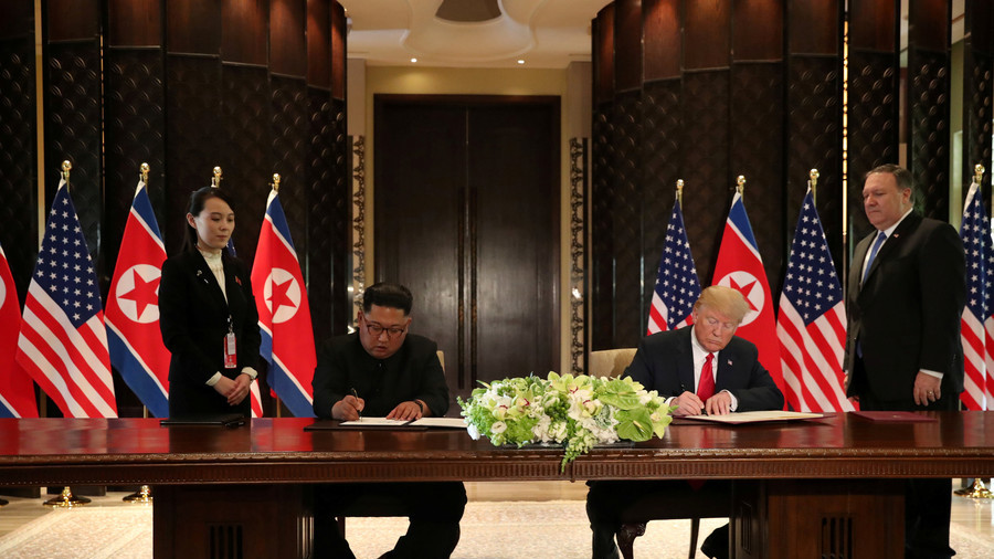 US, N Korean Leaders Sign Document in Singapore