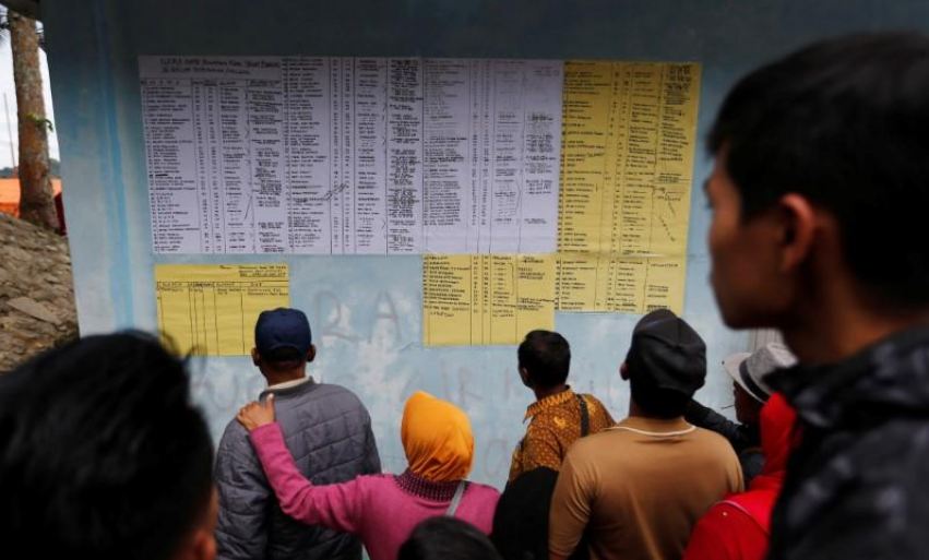 180 Missing In Indonesian Ferry Disaster in Lake Toba