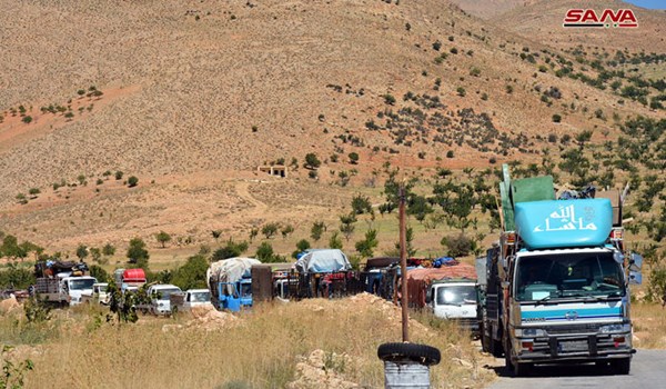 مئات اللاجئين السوريين يعودون من لبنان إلى القلمون في ريف دمشق