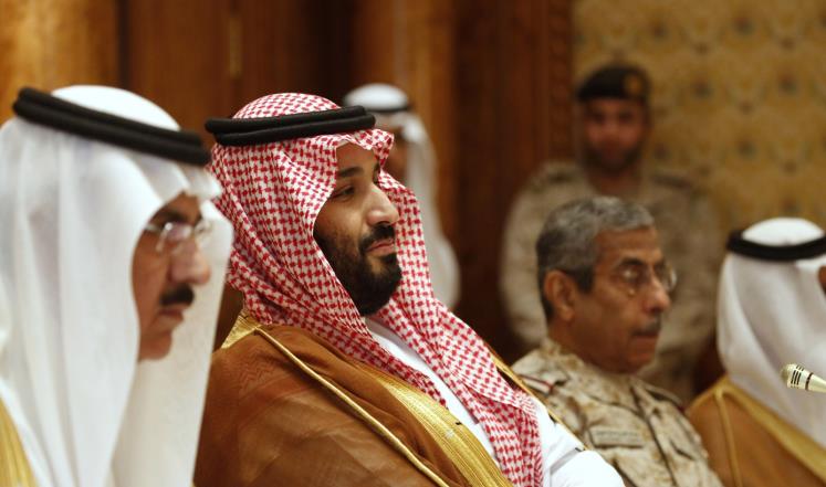وول ستريت جورنال: أمراء ورجال أعمال سعوديين تعرضوا للضرب في سجون سريّة يديرها ابن سلمان