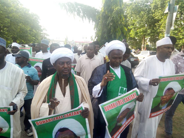مظاهرات حاشدة في نيجيريا للمطالبة بالإفراج عن الشيخ الزكزاكي