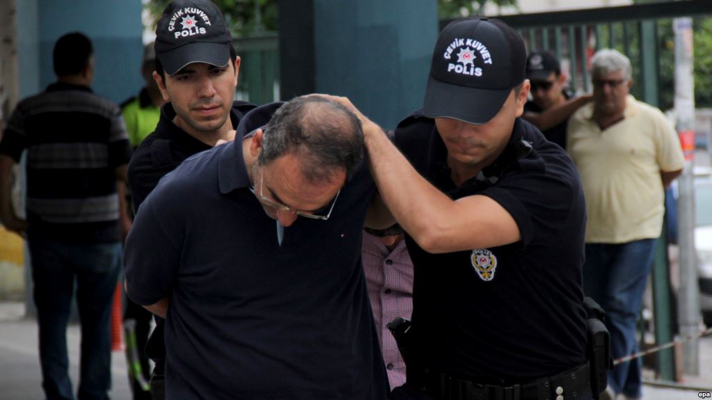 حداقل 75 ارتشی ترکیه بازداشت شدند