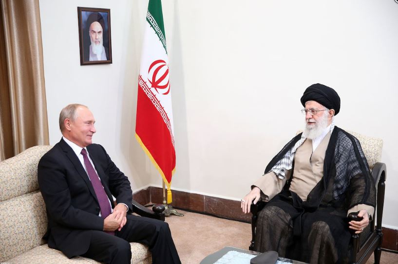 Iran, Russia Can Cooperate to Contain US Danger to Humanity: Leader