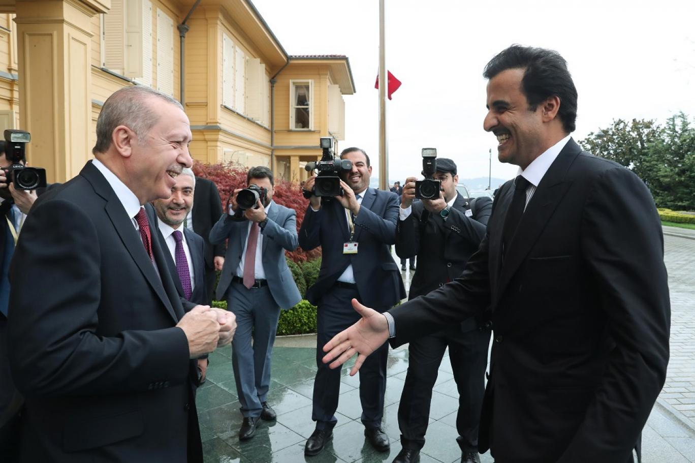 قطر خارج المناخ العام العربي.. لماذا تدافع عن الغزو التركي؟