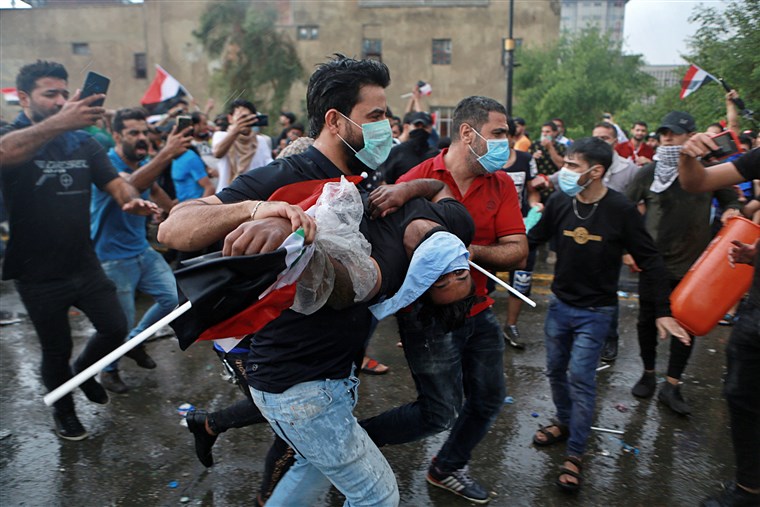 Gunmen Arrested as Iraqis Renew Violent Protests