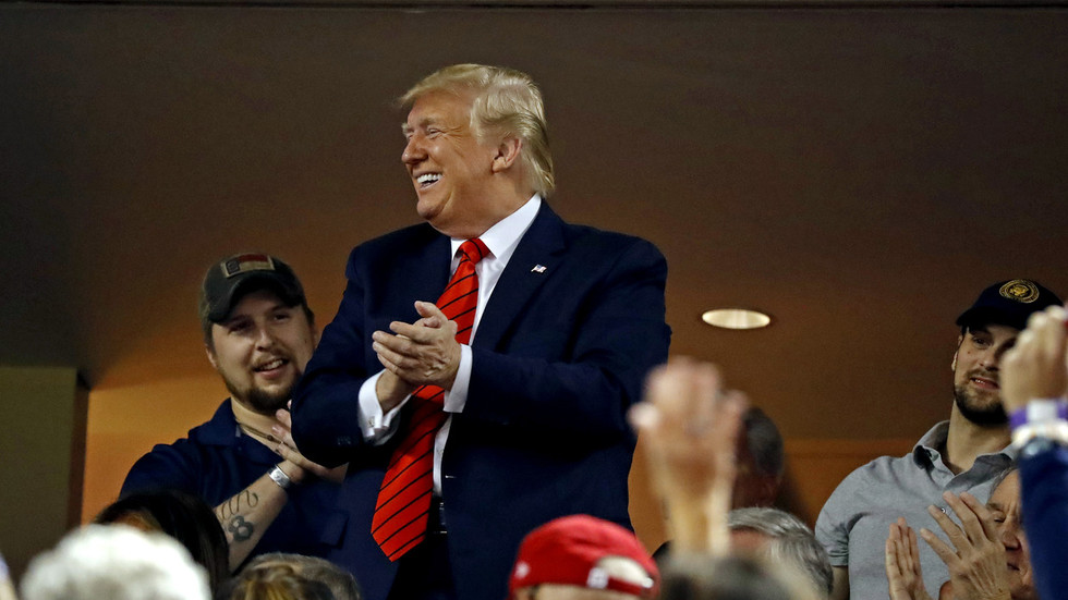 Trump Gets Boos, ’Lock Him up’ Chants at Baseball World Series