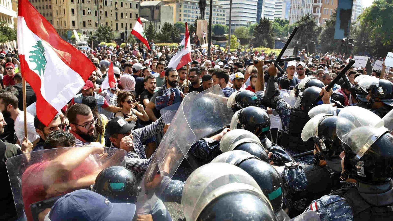 الاحتجاجات الشعبية في لبنان.. الأهداف والجذور