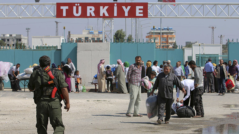 Turkey Begins Deporting Detained ISIS Militants
