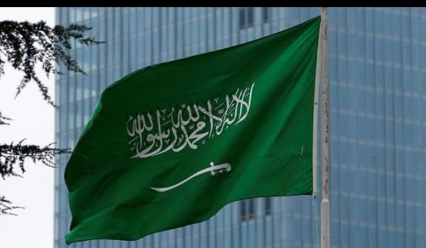 بعد تواصلهما مع وسائل إعلام أجنبية.. صحافيان سعوديان محتجزان بأستراليا يطلبان اللجوء
