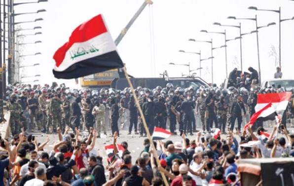 بعد استقالة المهدي.. وتيرة الاحتجاجات تتصاعد في المدن العراقية