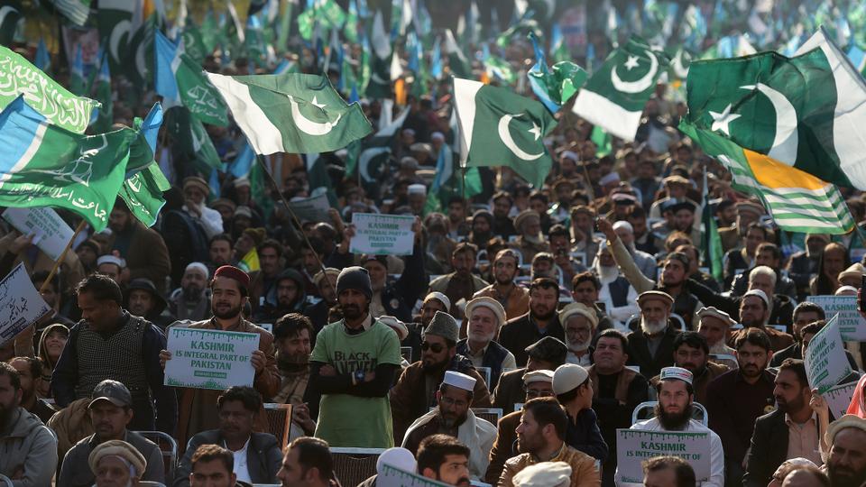 Pakistanis Protest against India’s ’Atrocities’ in Kashmir