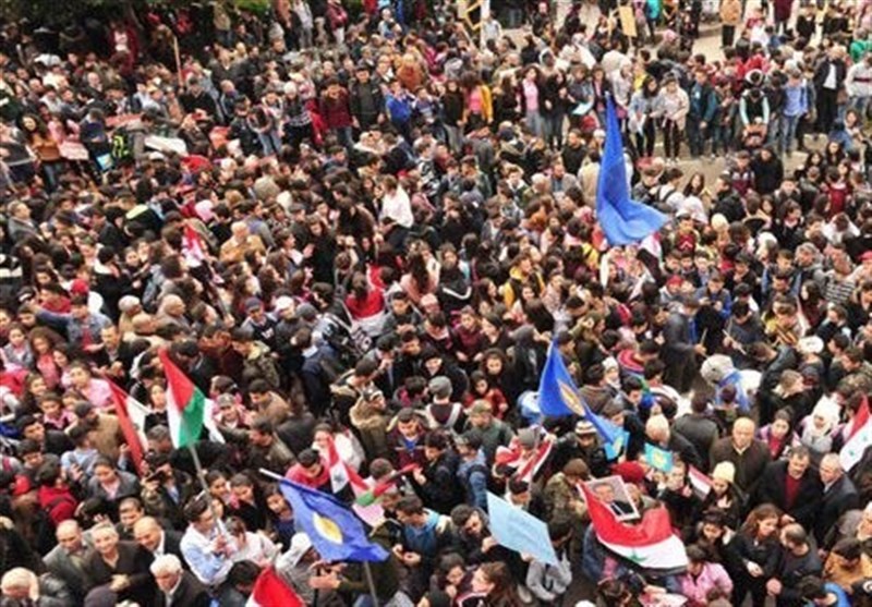 السوريون ينظمون وقفات احتجاجية تنديداً بقرار الرئيس الأمريكي حول الجولان