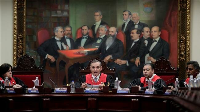 Venezuelan Court Accuses 4 Lawmakers of Treason