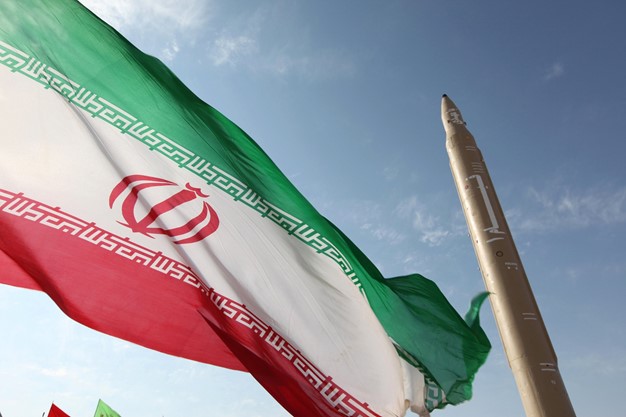 طهران لـ" ترامب": سنغرق سفنكم الحربية في قاع البحر!