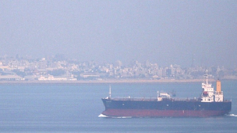 ايران توضح حقيقة ماجرى لاحدى ناقلاتها النفطية في البحر الاحمر