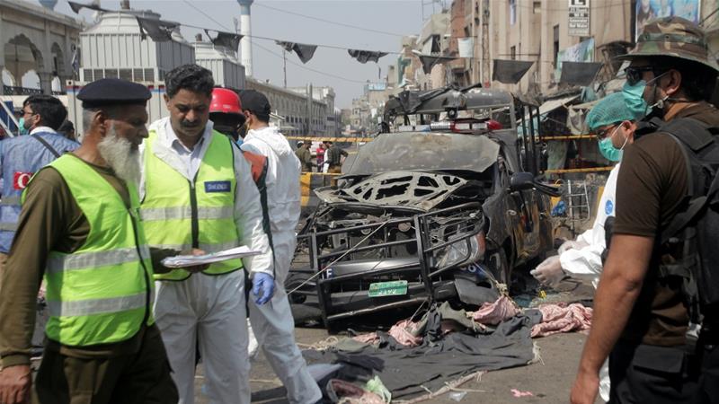 Suicide Bombing Kills 9, Including 5 Police, in Pakistan’s Lahore