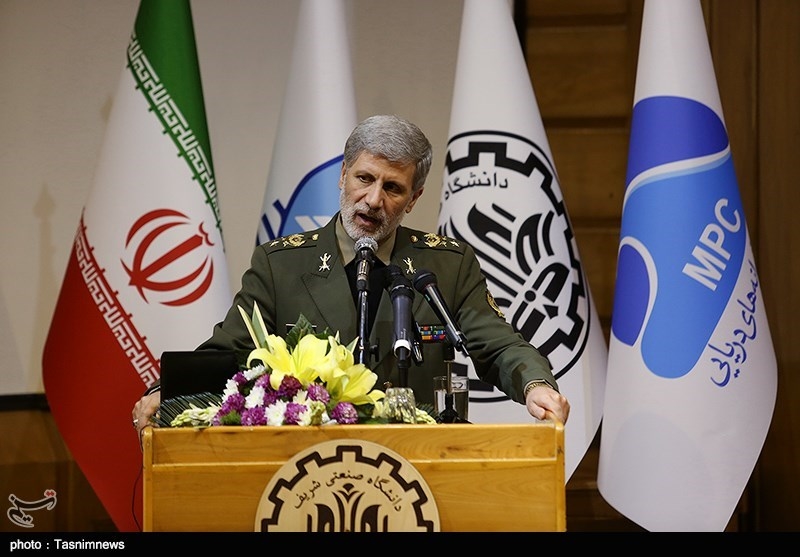 العميد أمير حاتمي: إيران تعتزم زيادة إنتاج مقاتلات "كوثر"