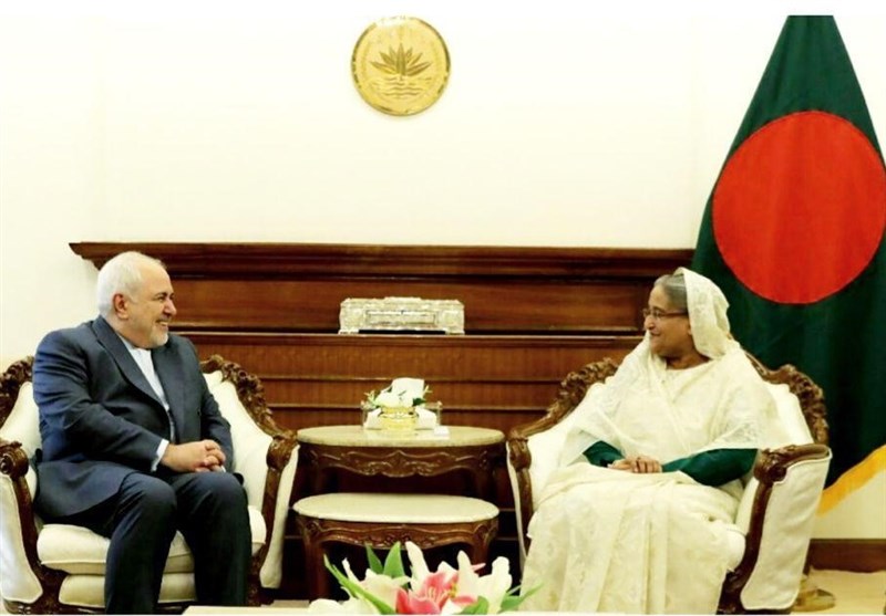 ظريف يلتقي رئيسة وزراء بنغلاديش