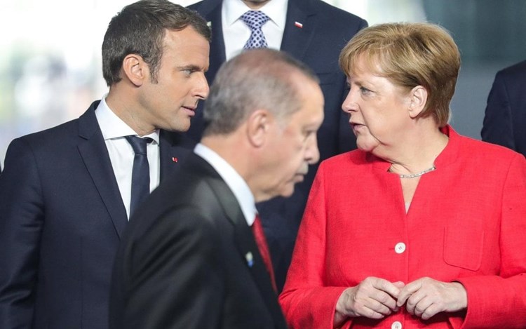 فرنسا: ننتظر "أفعالاً" من تركيا.. تصريحات التهدئة لا تكفي