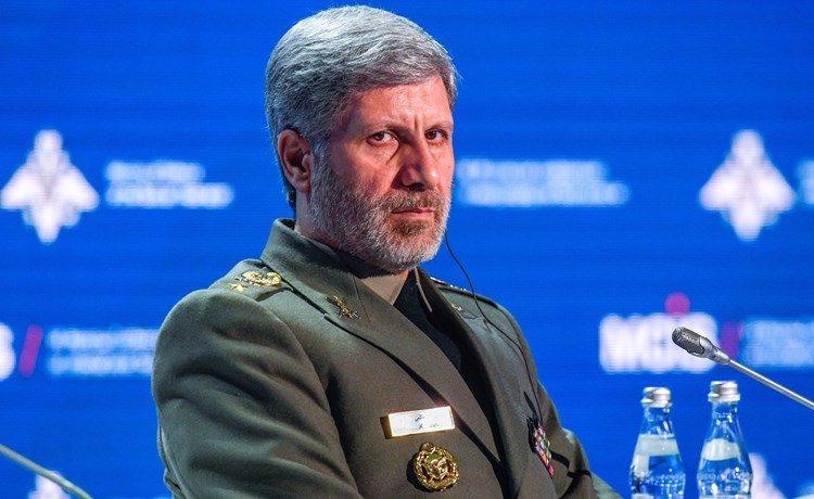 وزير الدفاع الإيراني: زيادة بنسبة 256% في ميزانية منظمة البحث التي كان يرأسها زادة