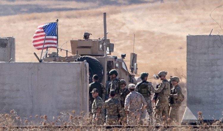 هجوم على قاعدة أميركية في ريف دير الزور