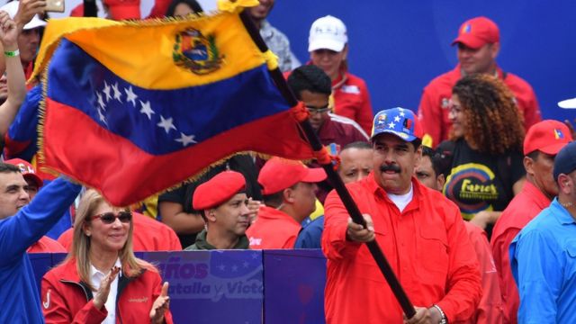 وزير الدفاع الفنزويلي يدعو الشعب للانتخاب بكثافة