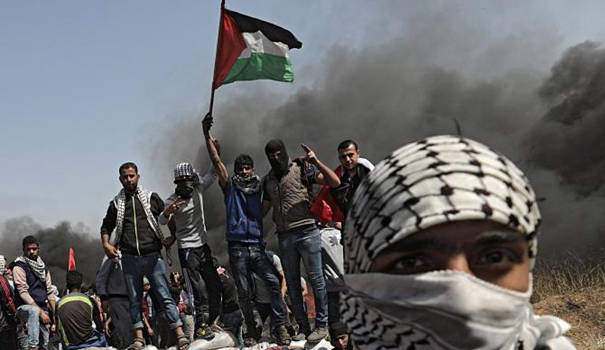 استطلاع للرأي: ثلثا الشعب الفلسطيني يؤيدون اندلاع انتفاضة جديدة