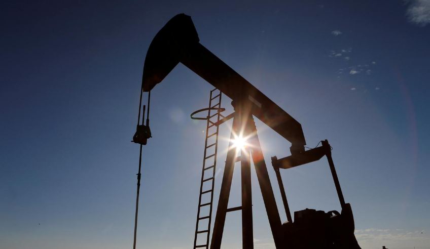 Oil Climbs on Bargain-Hunting, Hopes for Purchases for Reserves