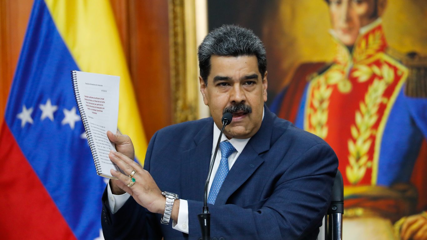 Amid Sanctions and Military Mobilization, Maduro Pens Letter Urging Americans to Question Trump
