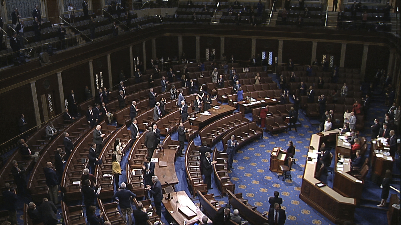مجلس النواب الأميركي يتبنى خطة إنعاش لمواجهة كورونا