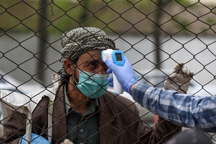 تقرير أميركي: أفغانستان قد تواجه "كارثة صحية" بسبب كورونا