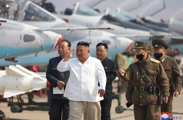 كوريا الشمالية تعتزم تعزيز قدراتها في مجال "الردع النووي"