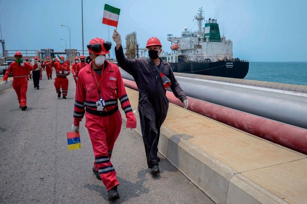 أسباب و تداعیات فشل الولايات المتحدة في قصة ناقلات النفط الايرانية