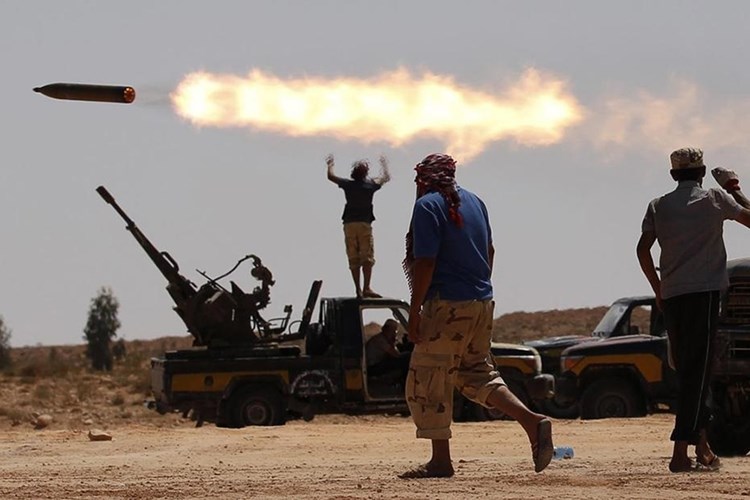 دول أوروبية تهدد بفرض عقوبات على القوى الداعمة لطرفي النزاع في ليبيا
