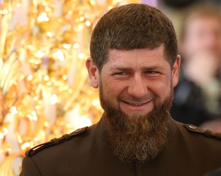 قاديروف يدرج بومبيو على قائمة العقوبات الشيشانية