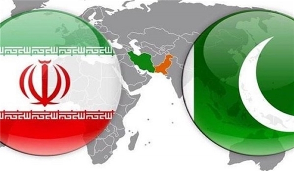 خبراء ايرانيون وباكستانيون يبحثون تعزيز التعاون بين البلدين